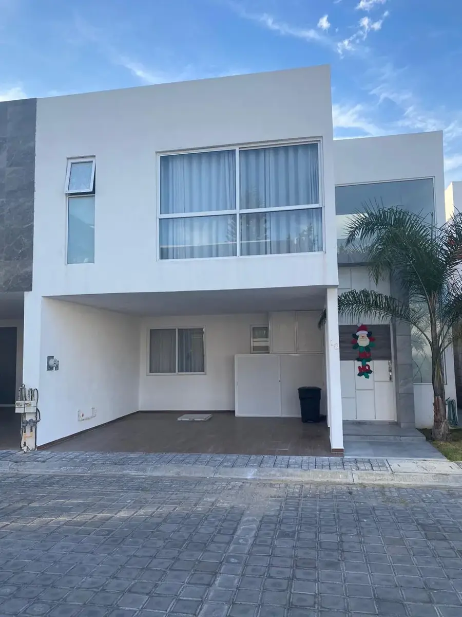 Casa en venta en Santiago Momoxpan, San Pedro Cholula — foto 1 de 15