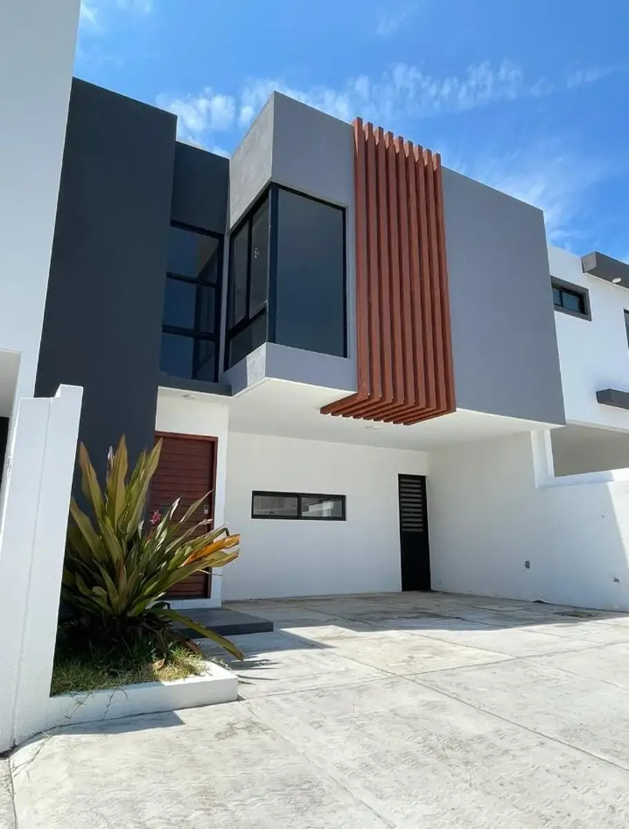 Casa en venta en Lomas de la Rioja, Alvarado — foto 1 de 10