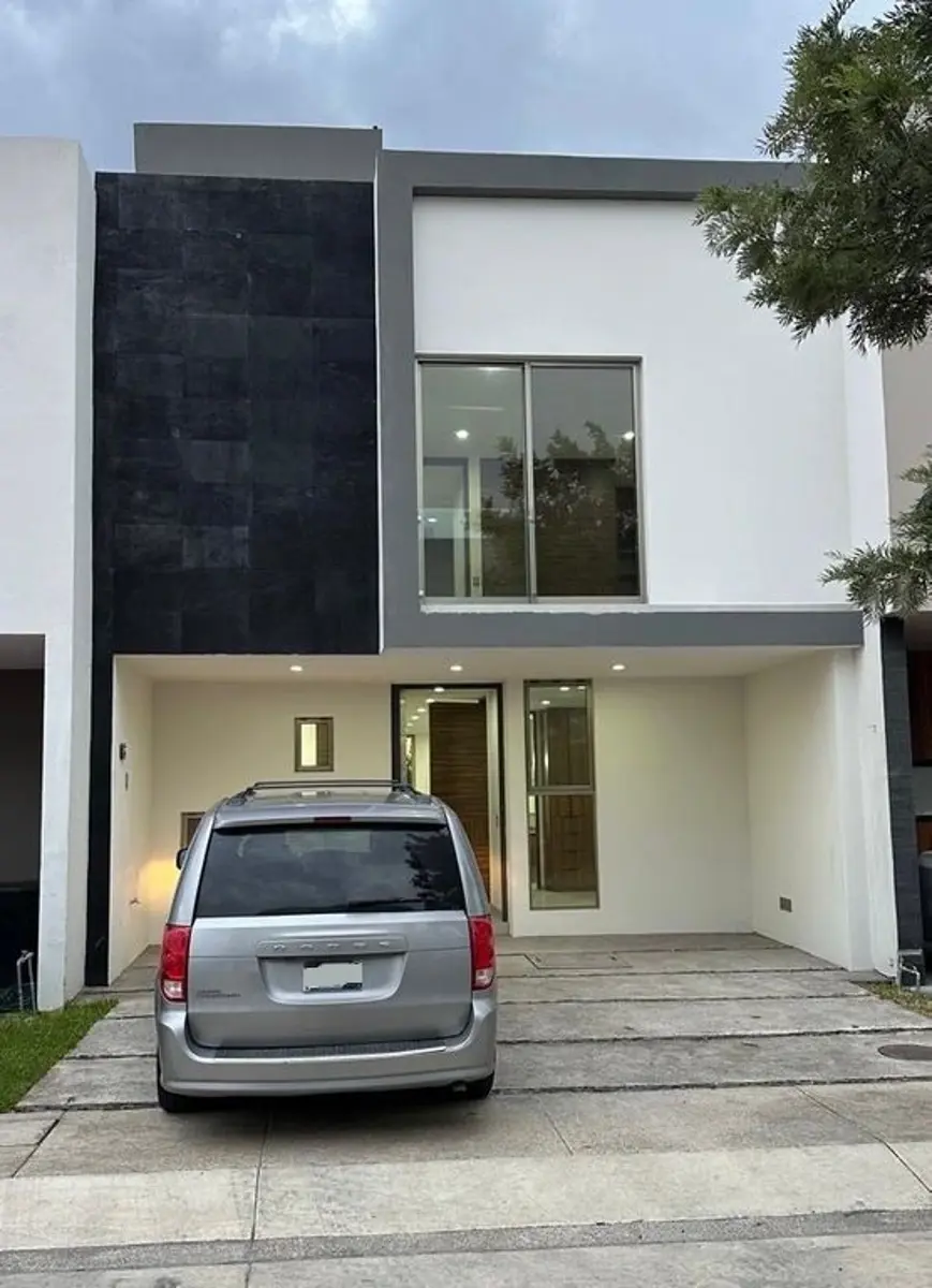 Casa en venta en Punto Sur, Tlajomulco de Zúñiga — foto 1 de 18