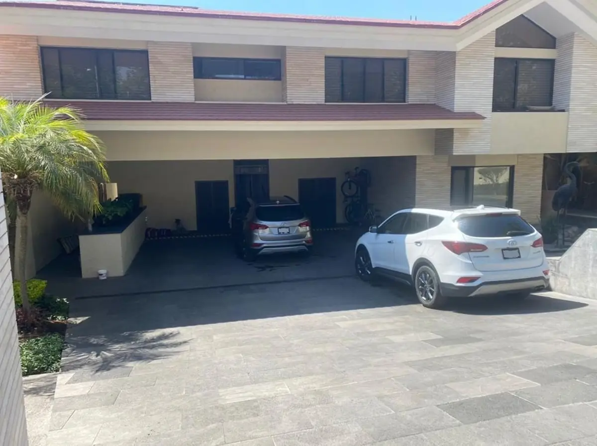 Casa en venta en Lomas Del Valle, Zapopan — foto 1 de 6
