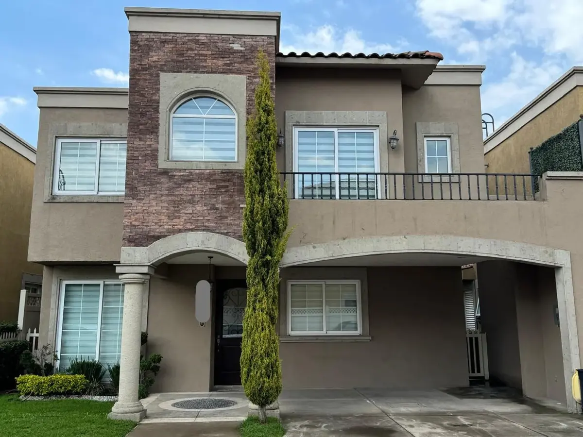 Casa en renta en Portofino Royal Country Club, Metepec — foto 1 de 39