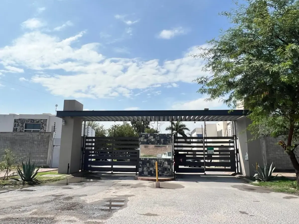 Casa en venta en San Patricio, Gómez Palacio — foto 1 de 18