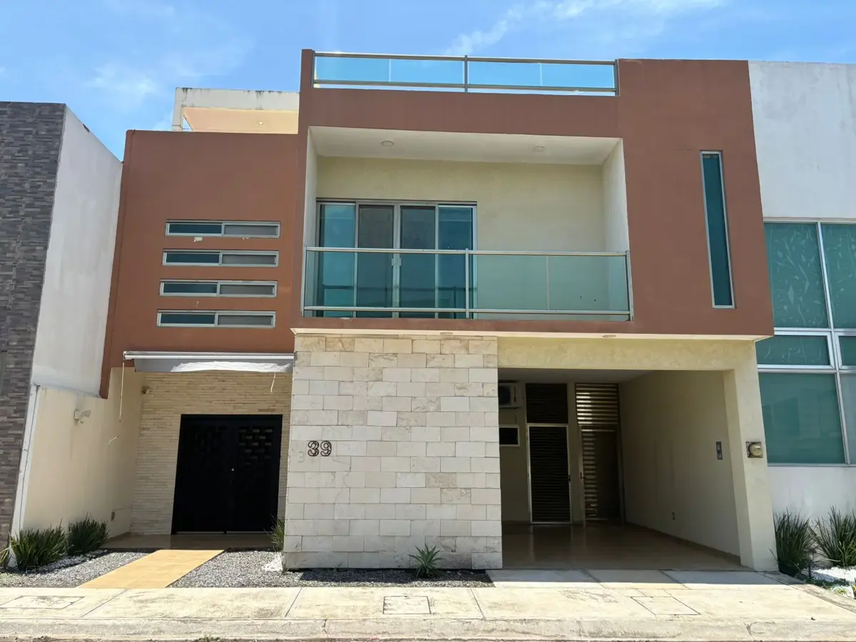 Casa en renta en Lomas del Sol, Alvarado — foto 1 de 30