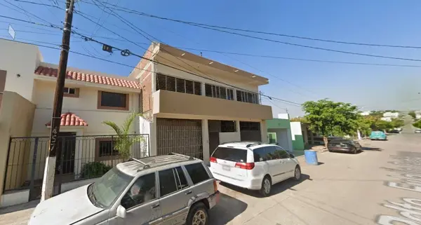 Casa en venta en Lazaro Cardenas, Culiacán — foto 2 de 12