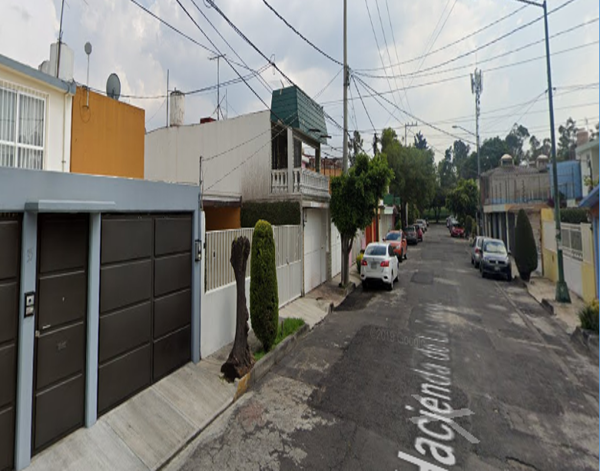 Casa en venta en Prados del Rosario, Azcapotzalco — foto 2 de 10