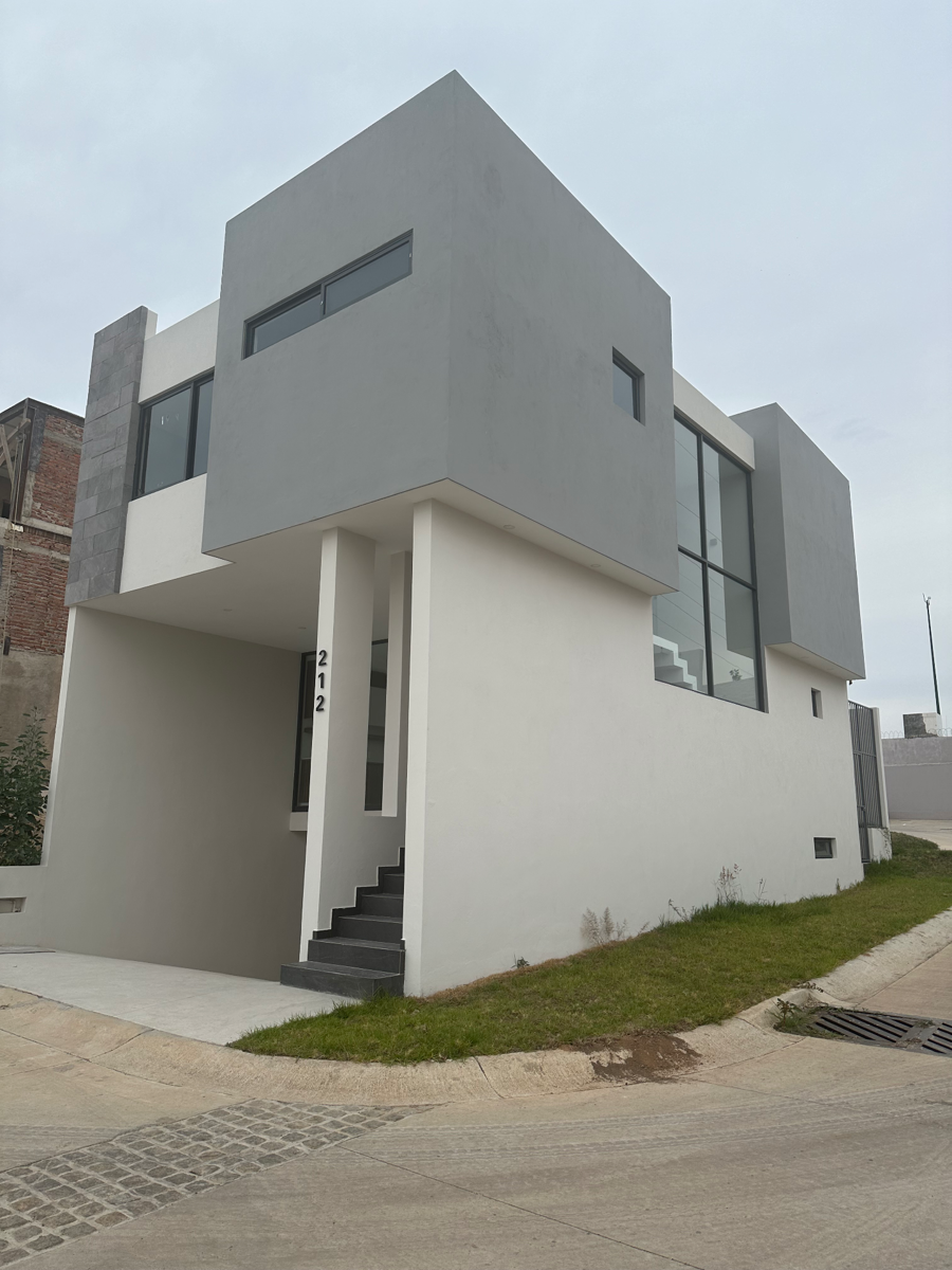 Casa en venta en Valle Imperial, Zapopan — foto 1 de 22