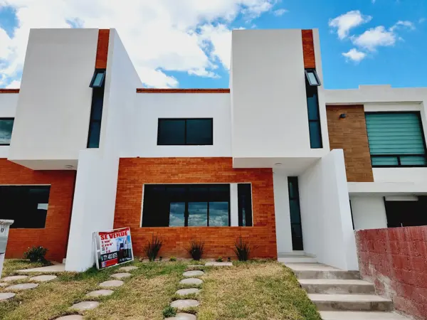 Casa en venta en Privadas de San Cristóbal, Mineral de la Reforma — foto 2 de 27