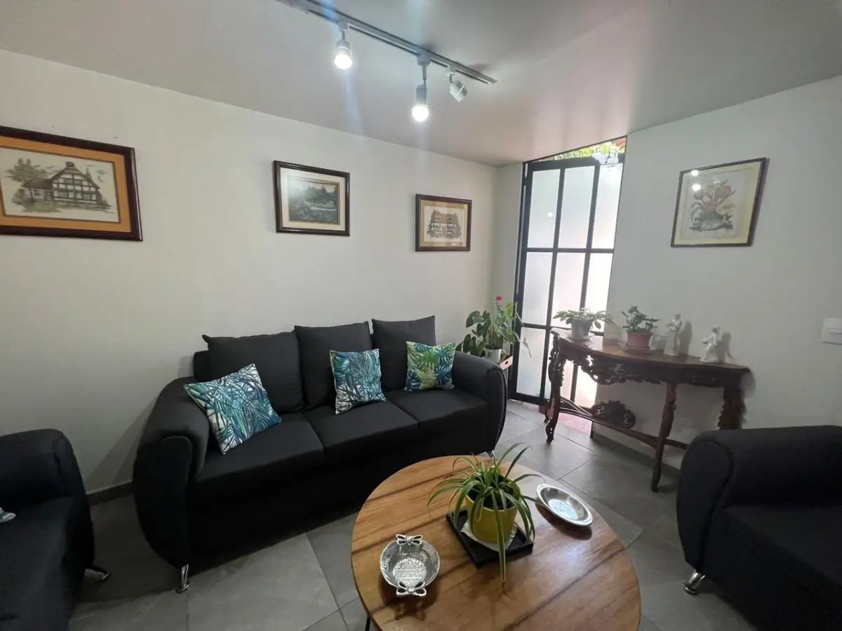 Casa en venta en Los Pastores, Naucalpan de Juárez — foto 1 de 18