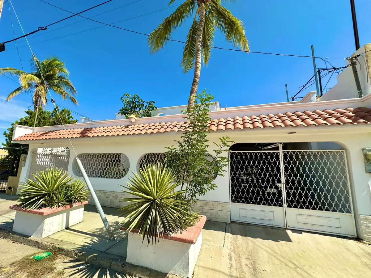 Casa en venta en Bella Vista, La Paz — foto 1 de 10