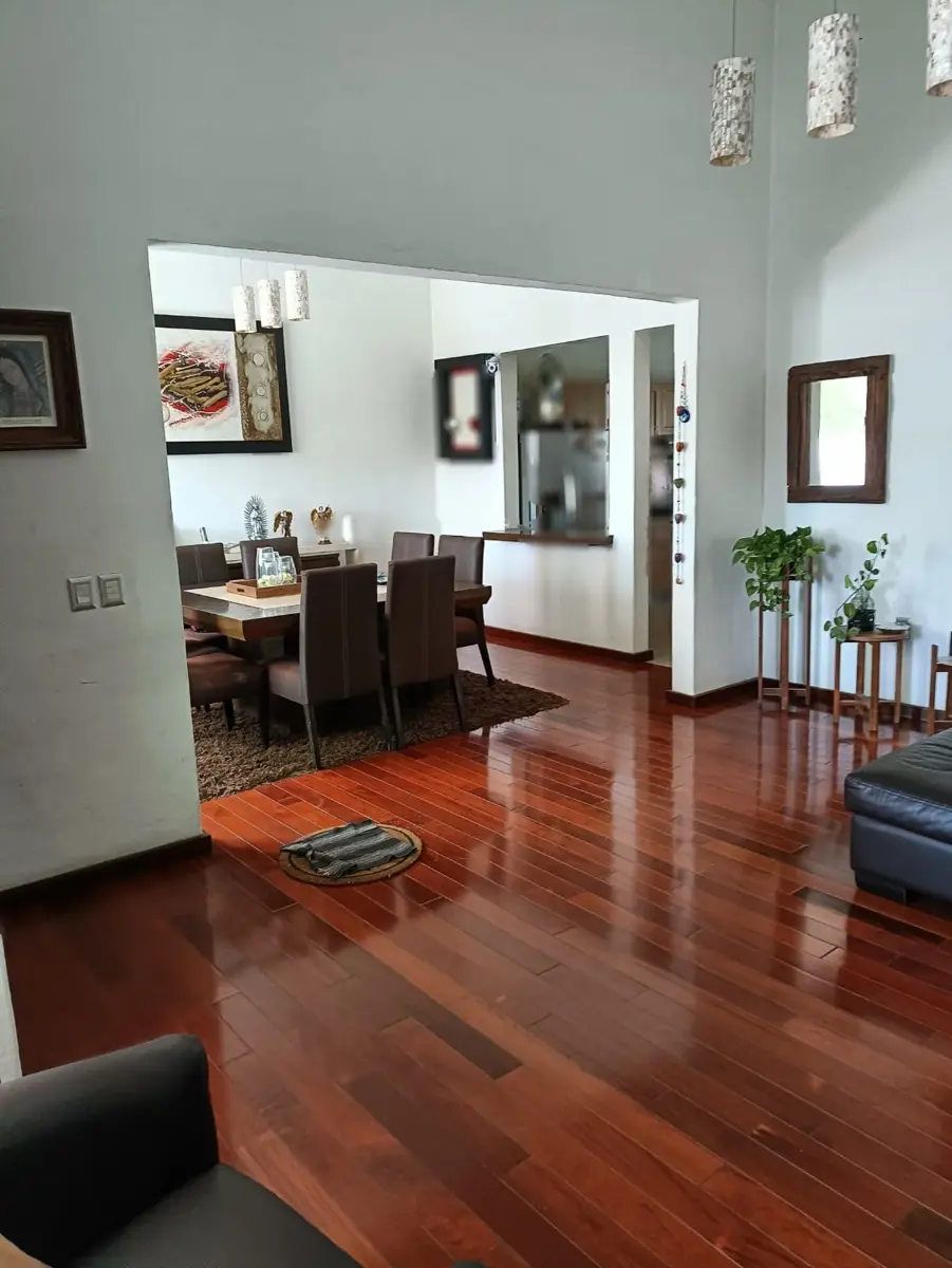 Casa en venta en Villas de Irapuato, Irapuato — foto 1 de 36