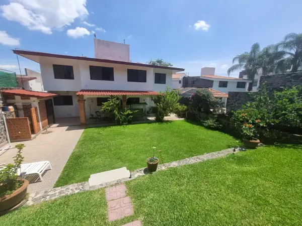 Casa en venta en Lomas de Cocoyoc, Atlatlahucan — foto 2 de 37