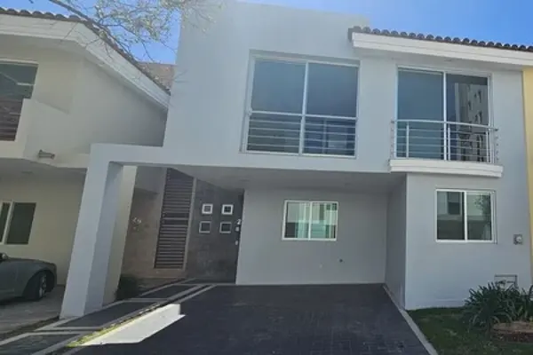 Casa en Solares, Zapopan, Jalisco