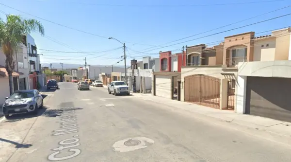 Casa en venta en Loma Dorada, Tijuana — foto 2 de 9