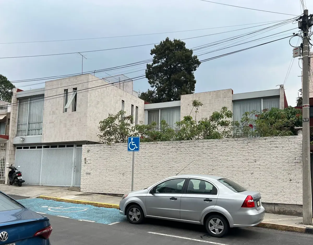 Casa en venta en Las Aguilas, Álvaro Obregón — foto 1 de 27