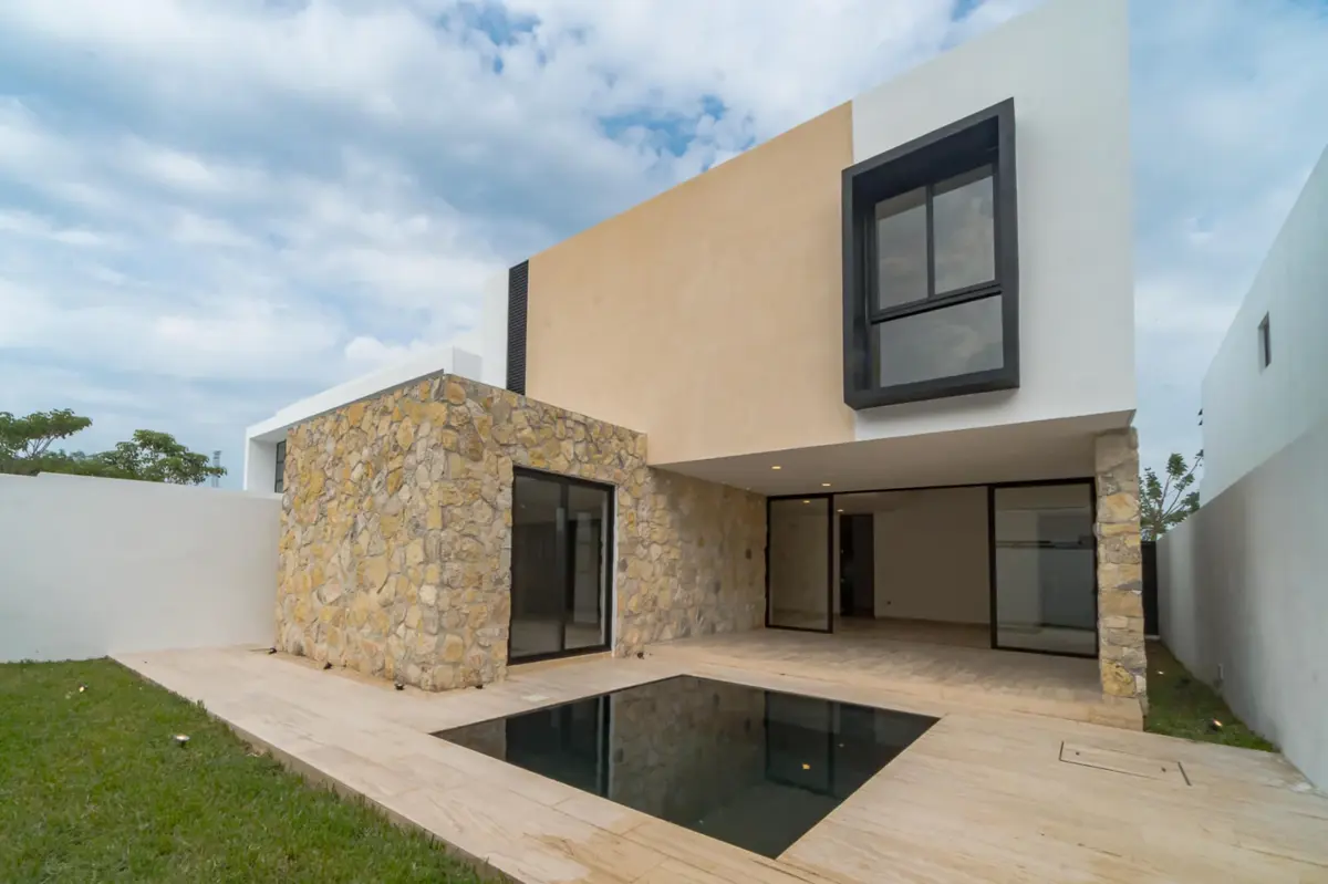 Casa en venta en Komchen, Mérida — foto 1 de 31