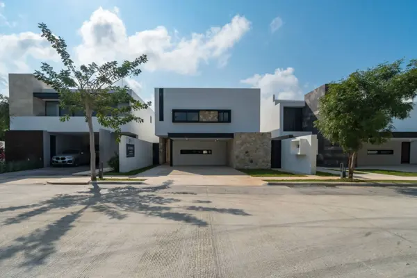 Casa en venta en Komchen, Mérida — foto 3 de 31