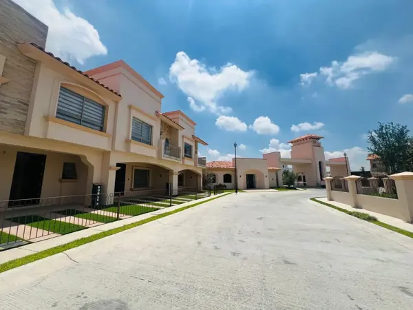 Casa en venta en San Agustin, Tlajomulco de Zúñiga — foto 2 de 14