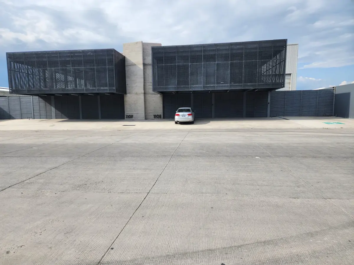 Nave en venta en Parque Industrial Ecológico de León (Piel), León — foto 1 de 15