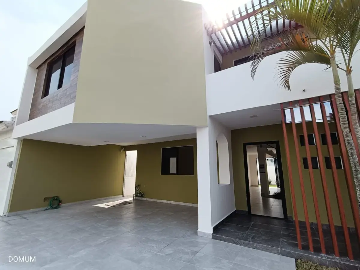 Casa en venta en Las Lomas Residencial, Alvarado — foto 1 de 24