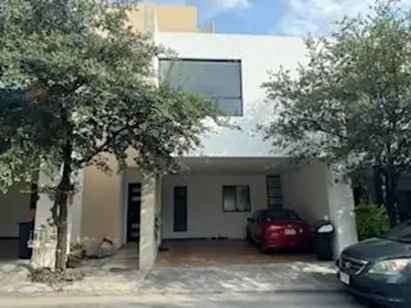 Casa en renta en Satélite Acueducto Sexto Sector, Monterrey — foto 2 de 29
