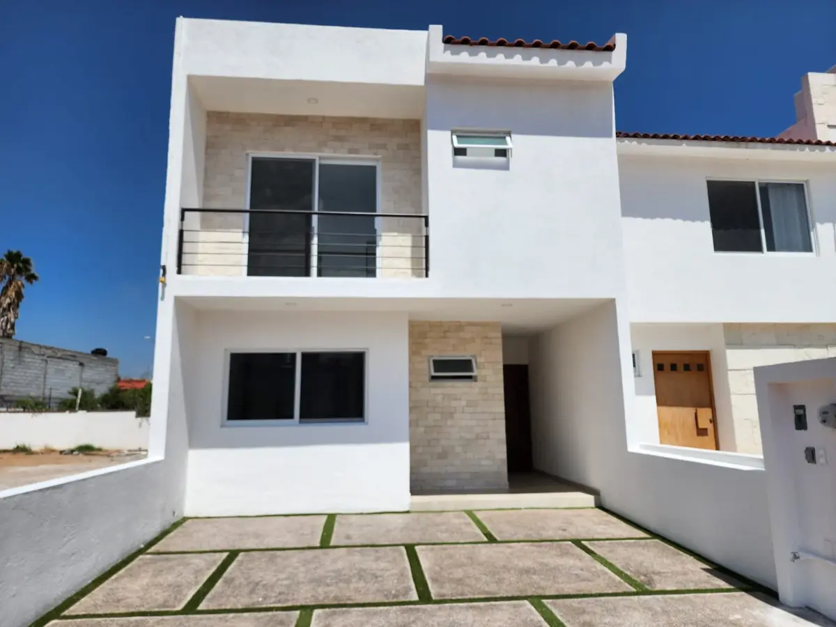 Casa en venta en Pedregal de Schoenstatt, Corregidora — foto 1 de 16