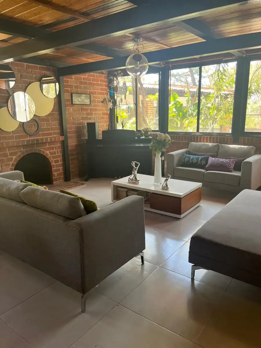 Casa en venta en Pinar de la Venta, Zapopan — foto 1 de 25