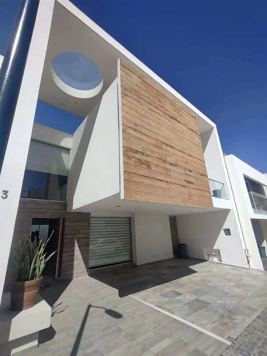 Casa en venta en Lomas de Angelópolis II, San Andrés Cholula — foto 1 de 27