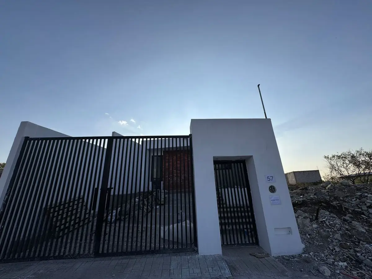 Casa en venta en El Rodeo, San Juan del Río — foto 1 de 9