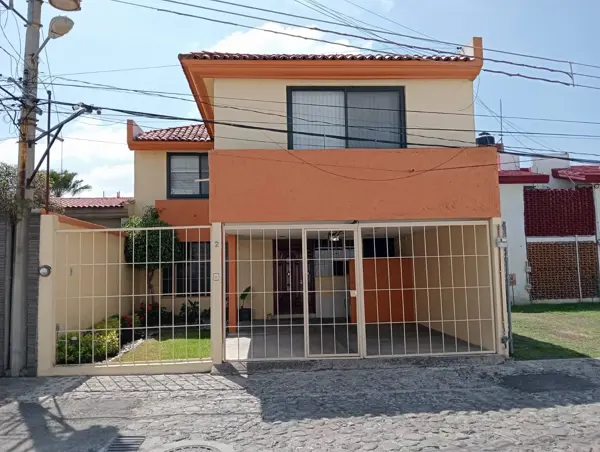 Casa en Villa de Zavaleta, San Andrés Cholula, Puebla