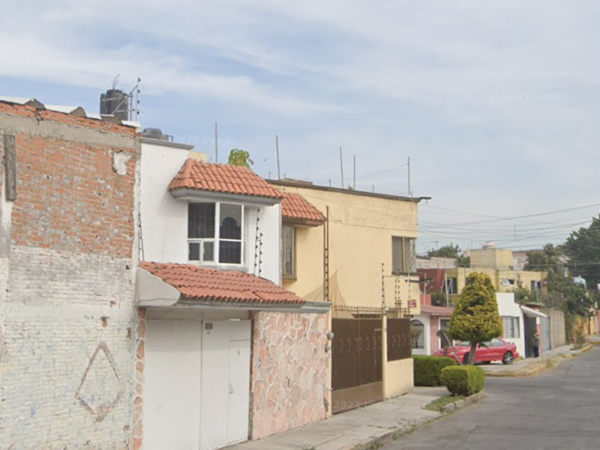 Casa en Heroes de Puebla, Puebla, Puebla