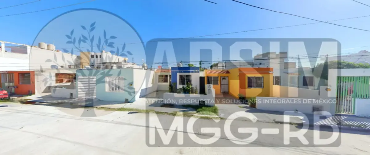 Casa en venta en Santa Rita 3ra Secc, Carmen — foto 1 de 52