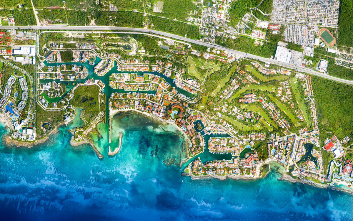 Terreno en venta en Puerto Aventuras, Solidaridad — foto 1 de 12