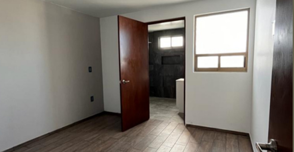Casa en venta en Privada Camino Real, Mineral de la Reforma — foto 3 de 9