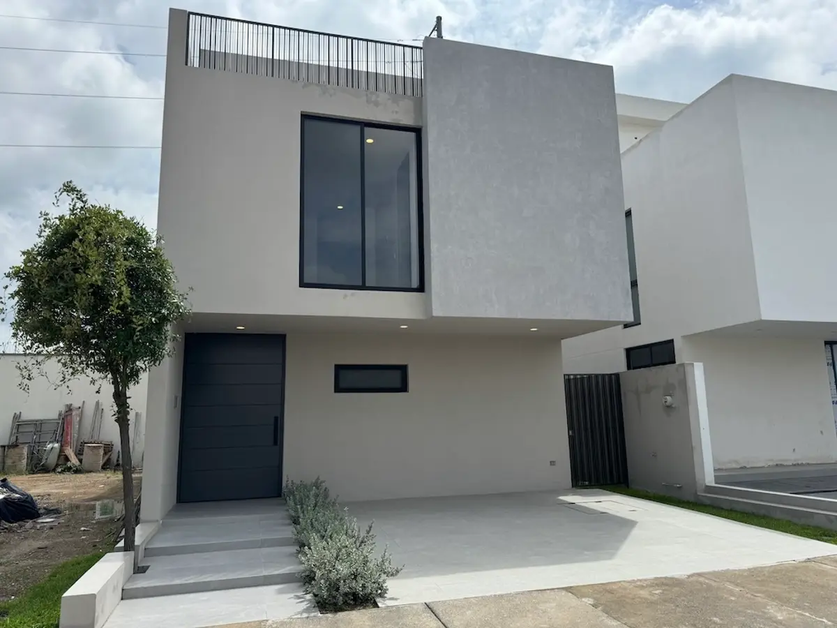 Casa en venta en Bosques Vallarta, Zapopan — foto 1 de 28