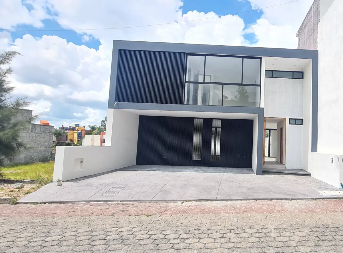 Casa en venta en Montaña Monarca I, Morelia — foto 1 de 39