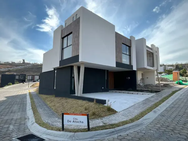 Casa en venta en Lomas de Angelópolis, Ocoyucan — foto 2 de 27