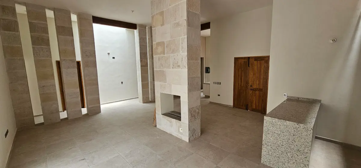 Casa en venta en Villa de los Frailes, San Miguel de Allende — foto 1 de 28