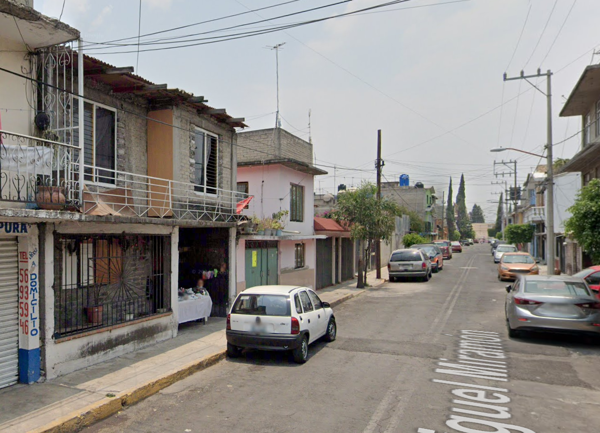 Casa en venta en Presidentes de Mexico, Iztapalapa — foto 2 de 35
