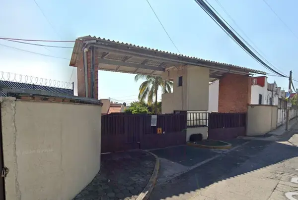 Casa en venta en Lazaro Cardenas, Jiutepec — foto 2 de 13