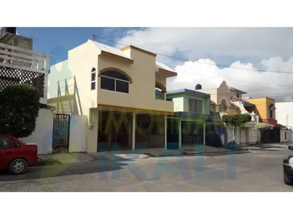 Casa en venta en Cazones, Poza Rica de Hidalgo — foto 2 de 9