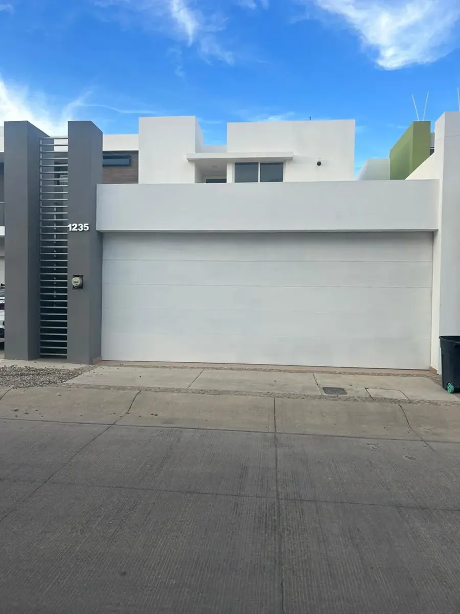 Casa en venta en Interlomas, Culiacán — foto 1 de 18