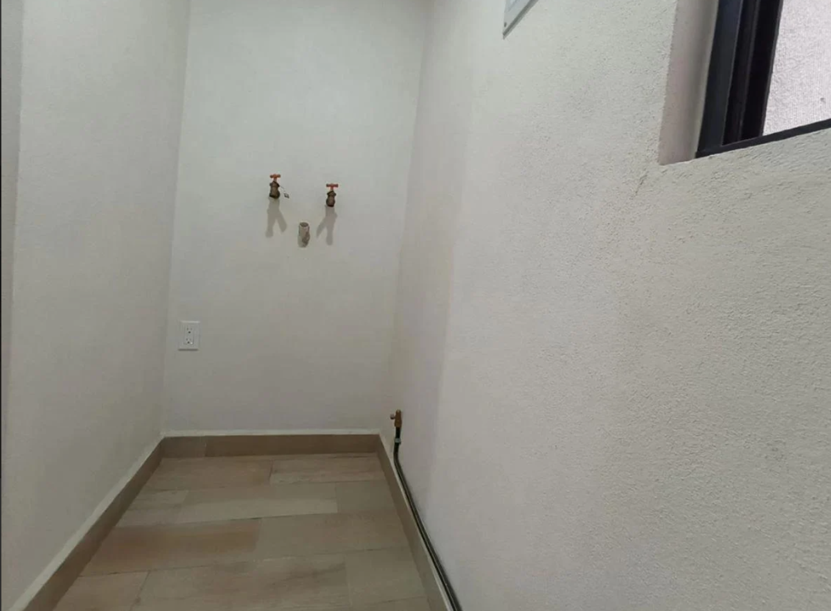 https://s3.amazonaws.com/nocnok-img/pp-240814114628-f022c048c1504e32928f0d50c4fa3a56l.webp