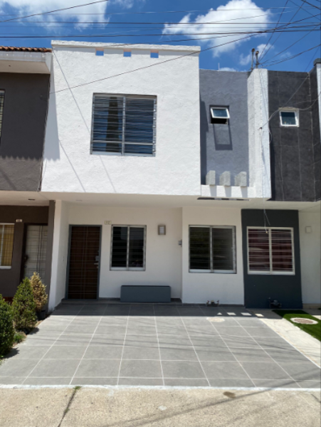 Casa en venta en Parques del Nilo 2da Secc, Guadalajara — foto 2 de 11