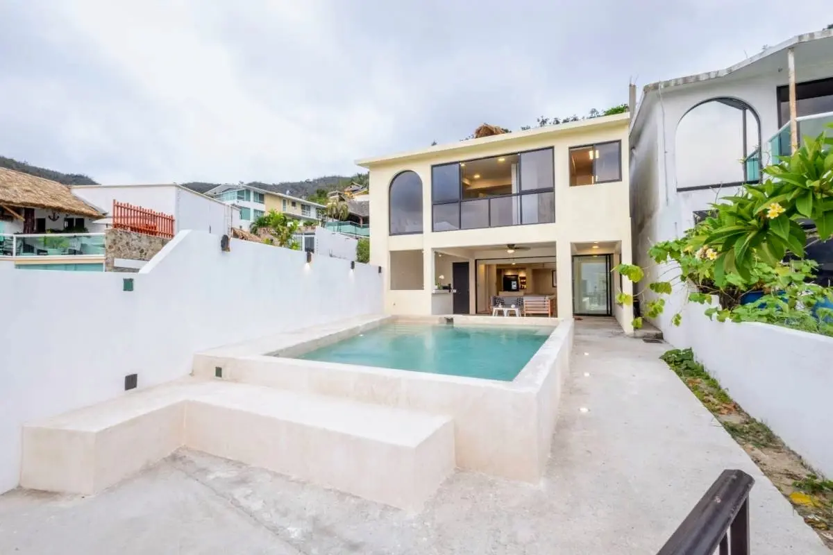 Casa en venta en Joyas de Brisamar, Acapulco de Juárez — foto 1 de 26