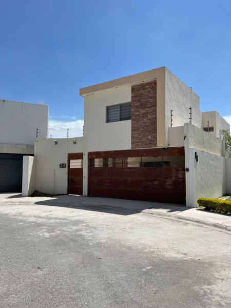 Casa en venta en Los Viñedos, Torreón — foto 2 de 46