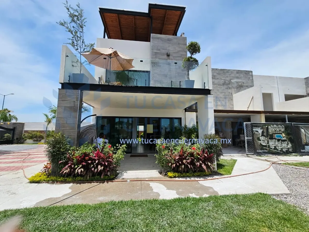 Casa en venta en Club de Golf Santa Fe, Xochitepec — foto 1 de 37