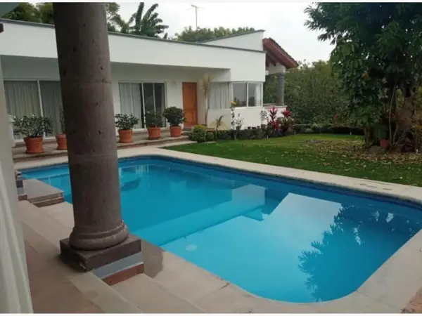 Casa en venta en Jardines de Ahuatepec, Cuernavaca — foto 2 de 29