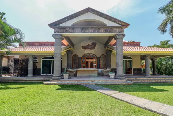 Casa en venta en Granjas Mérida, Temixco — foto 2 de 28