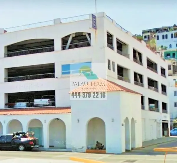 Edificio en renta en Manzanillo Centro, Manzanillo — foto 2 de 25