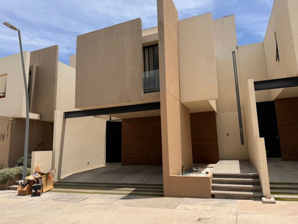 Casa en Villas del Pedregal, San Luis Potosí, San Luis Potosí — foto 1 de 16